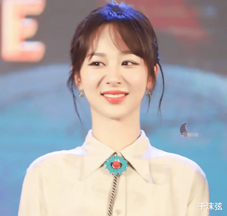 杨紫|恼羞成怒?张小寒爆料杨紫恋情被澄清!吐槽其粉丝有“神经病”