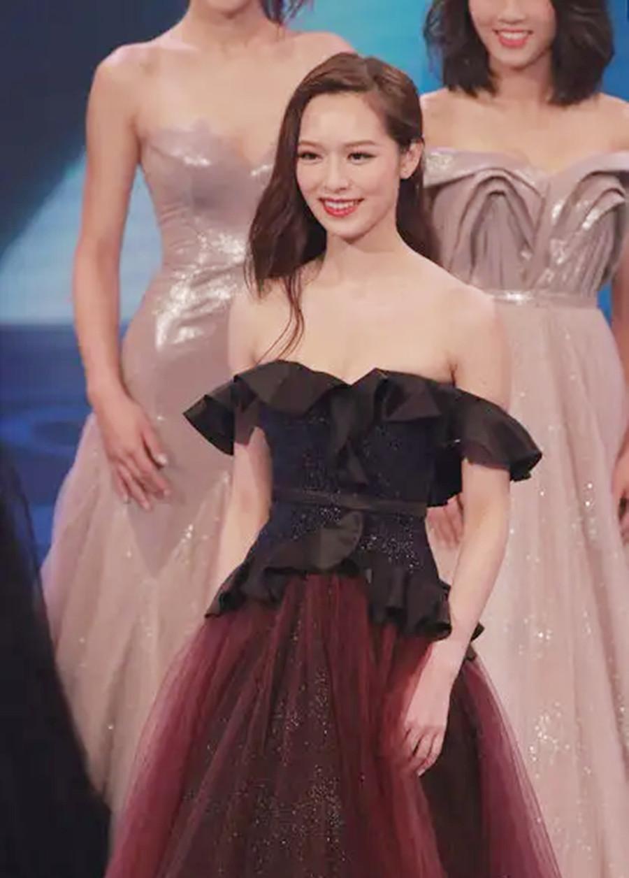 冯盈盈|TVB上位最快港姐冠军冯盈盈，自称有热度就行，无惧各种非议