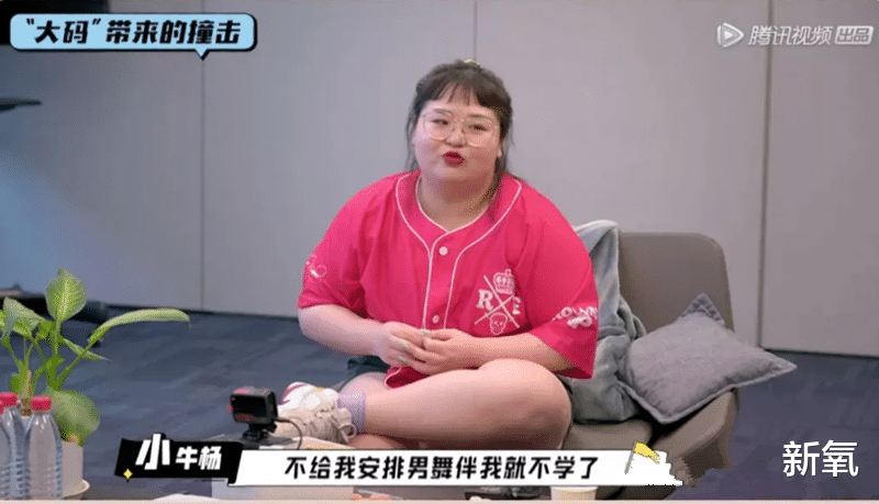 眼霜 知乎高赞：到底什么样的女生会在图书馆化妆？