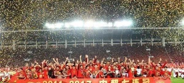 鄭智|山東魯能隊神的存在嗎？球壇上那么多記錄，一半都是它踢出來的