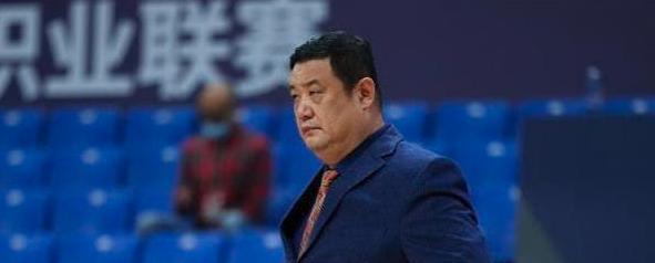 山东男篮|好消息！山东男篮高薪聘请CBA名帅，徐长锁下课后将留队担任要职