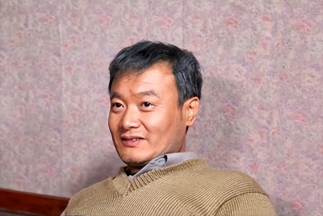 孙松|演员孙松:36岁结婚,婚后23年无儿无女,成母亲韩颖最大的遗憾
