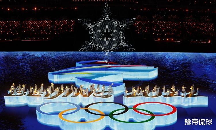 张艺谋|拍手叫好！超越韩国、日本，张艺谋的中式浪漫让外国朋友依依不舍