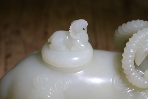 和田玉籽料|和田玉籽料“子母羊 水盂”.