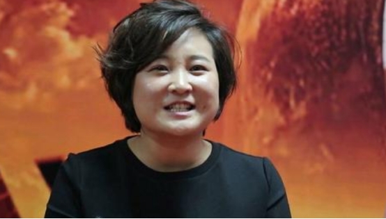 李念|悲剧需要喜来打底才显得悲，贾玲演抗疫片算是演对了