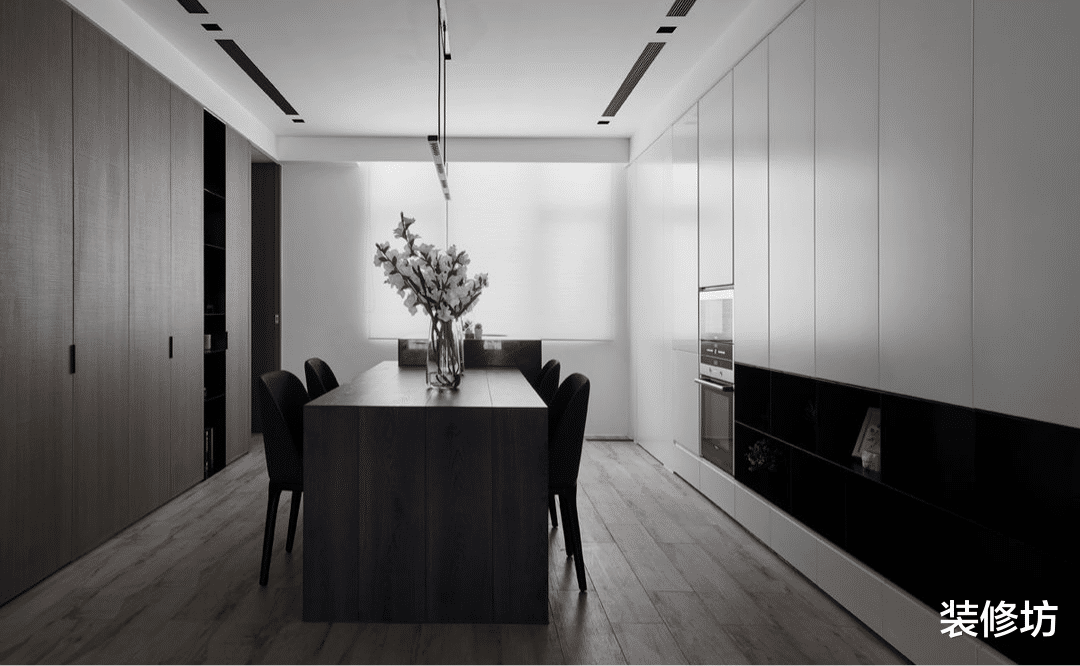 家就应该越住越舒服，如此精致的家，不多拍几张照片都可惜了