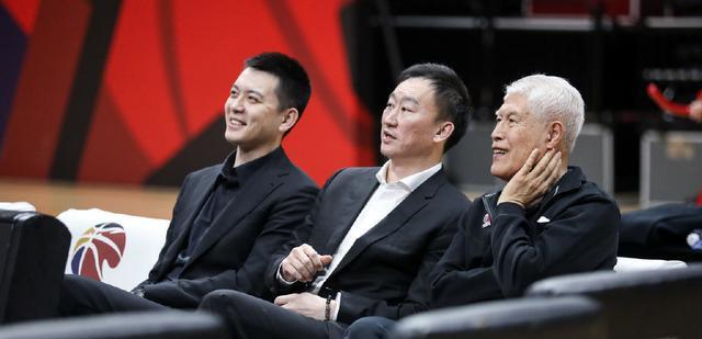 刘维伟|杨鸣师兄抢巩晓彬饭碗？曝山东换锁刘维伟接近加盟，高诗岩或留队
