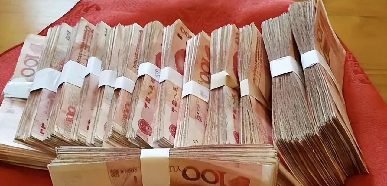 富婆|纪实：深圳男子服务了2位富婆，却倒贴3000，得知真相后马上报警