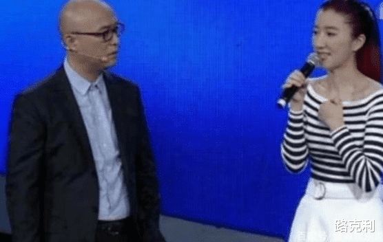 谭松韵|非诚勿扰中不肯露面的“猫脸女孩”,无人敢牵手,卸妆后长成这样