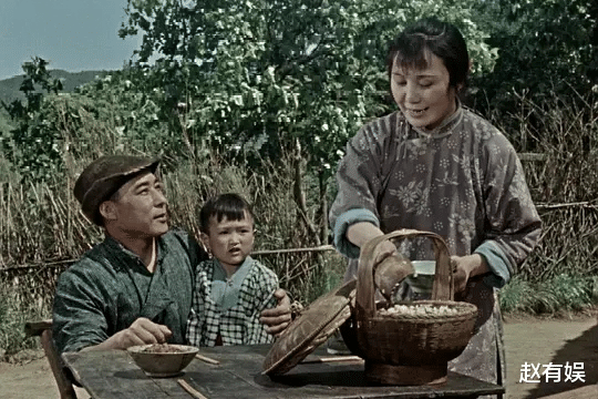 电影|通过两部作品来看，桑弧在新中国成立后，作品有何变化？