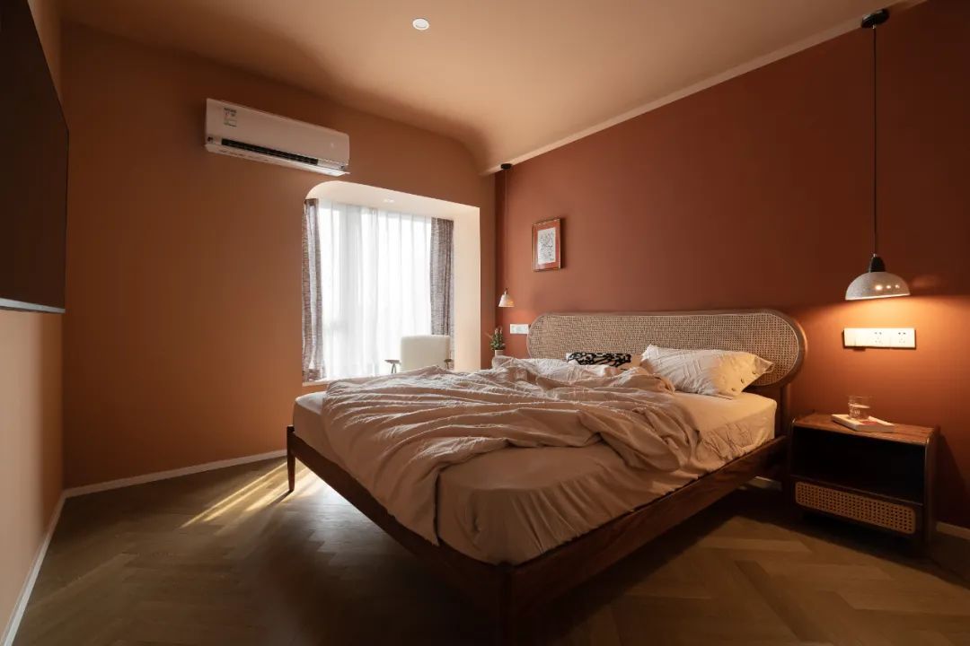 53岁阿姨的独居生活,引众人羡慕:人生下半场,拼的是自己