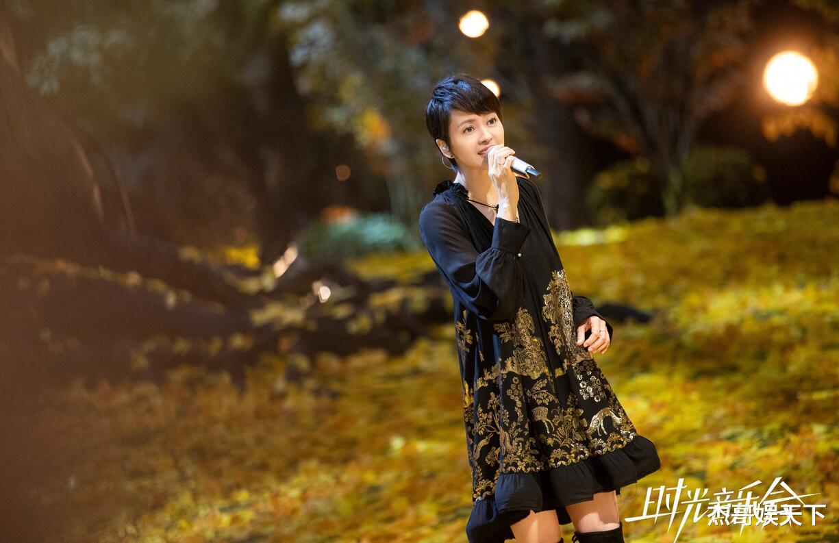 周深|游戏很潮流，歌曲各种回忆杀，首播频上热搜，周深的新综艺太顶了