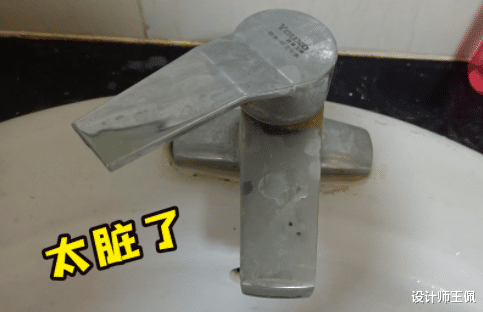 保洁阿姨的“卫生间清洁全攻略”：简单3步，无水垢无异味