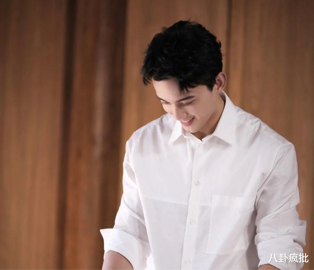 肖战|易烊千玺转型？肖战被冷落？唐嫣被孤立？吴磊冲奖？张杰黑红路线