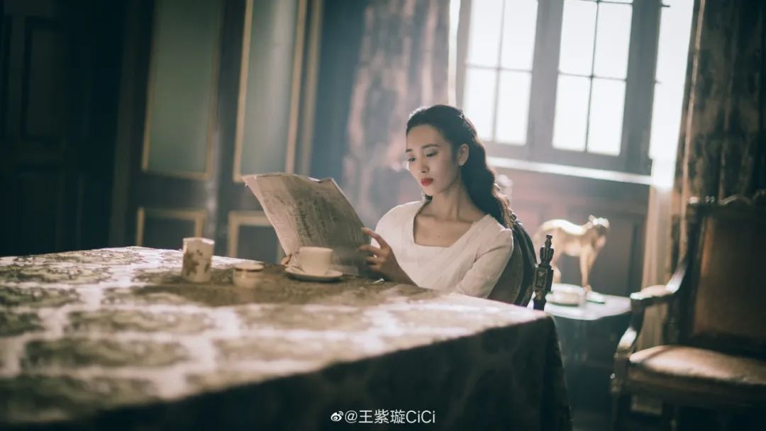 浪姐王紫璇豪宅曝光!自带室内电梯,摆满潮玩,装修品位一绝