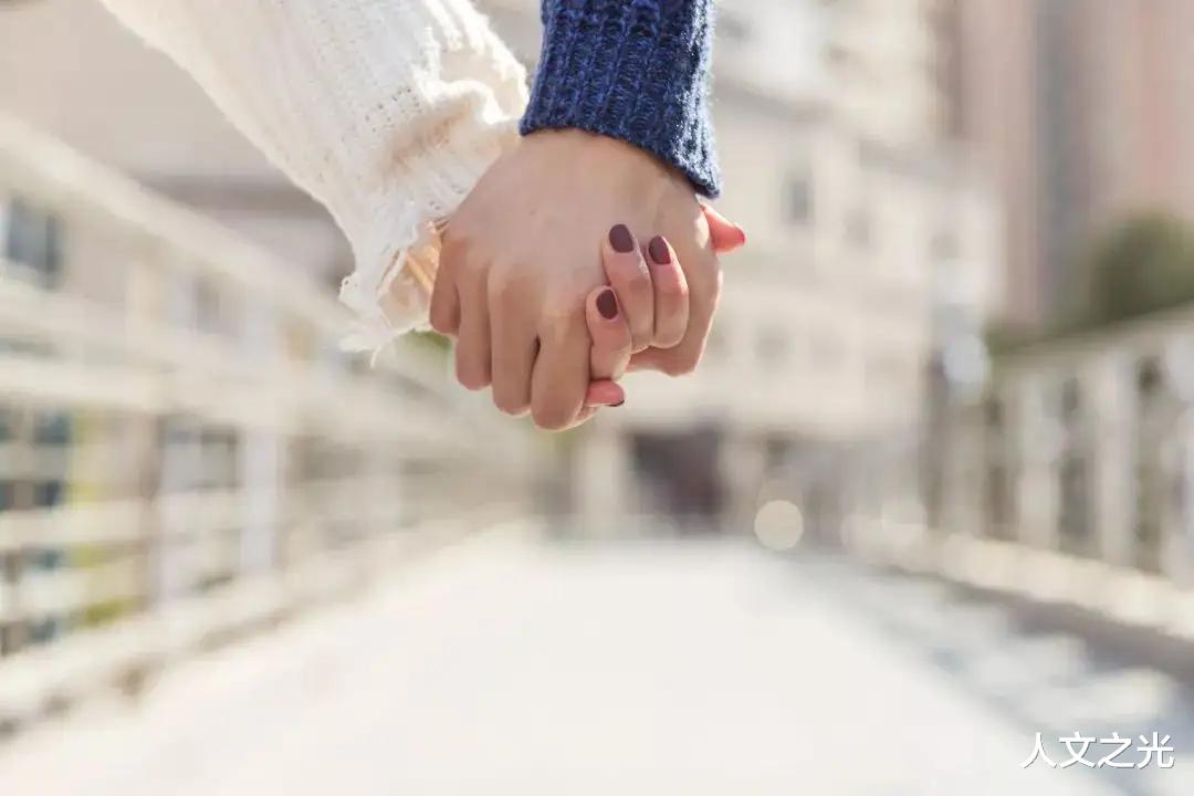 |为什么现在的年轻人越来越恐婚？互联网带来的焦虑，或是主因