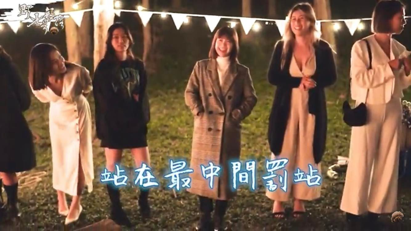 求婚|恭喜！男星送鸽子蛋求婚成功，女友高颜值不输明星，激动哭花双眼