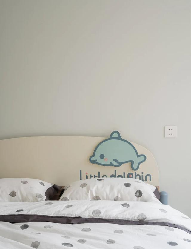 140㎡住宅,不浪费1㎡,客厅隔出间卧室,三世同堂住着刚好!