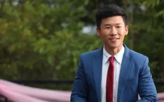 |本可以靠父母，4岁就喜欢表演却遭到父母反对，星二代的最终凭借自己出演配角走红