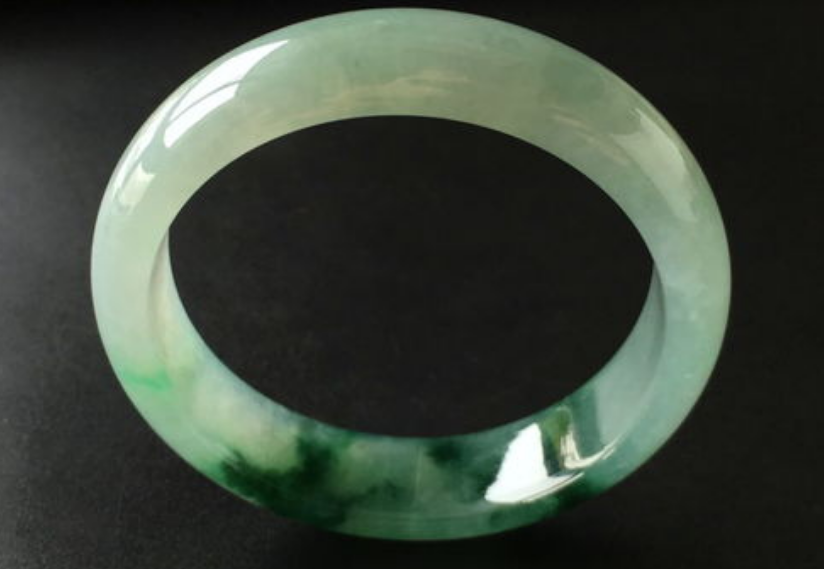 翡翠|翡翠上蜡和浸蜡的区别，一字之差概念不同，不要把它们混淆