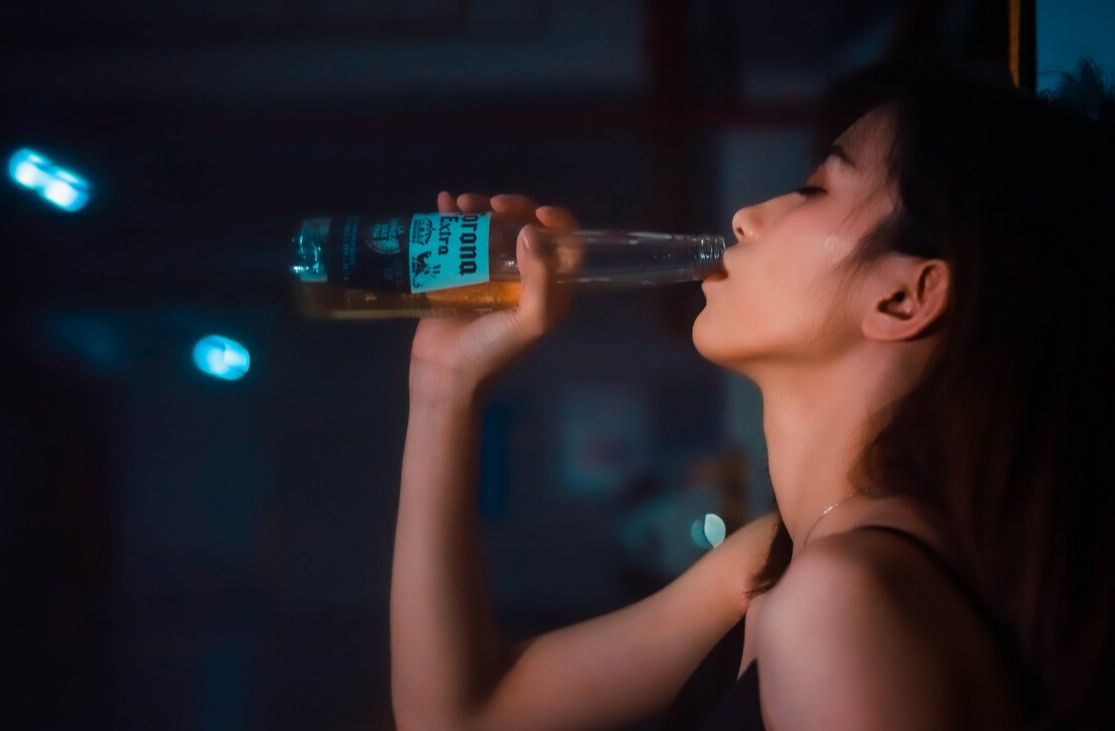 化妆 常化妆很伤肤？好肌肤是“养”出来的，坚持这5点，自然美更迷人
