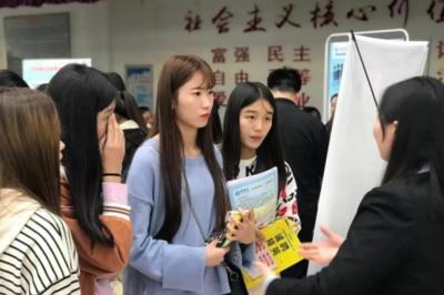 求职|2022届毕业生找工作难不难？211学生哭诉：没想过能这么卷！