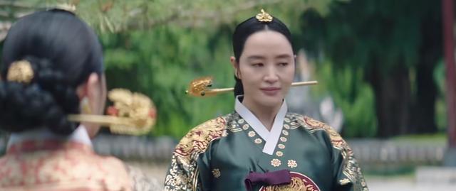 林志玲|最火韩剧《王后伞下》这个王后太个性了，竟敢挑战婆婆的权威