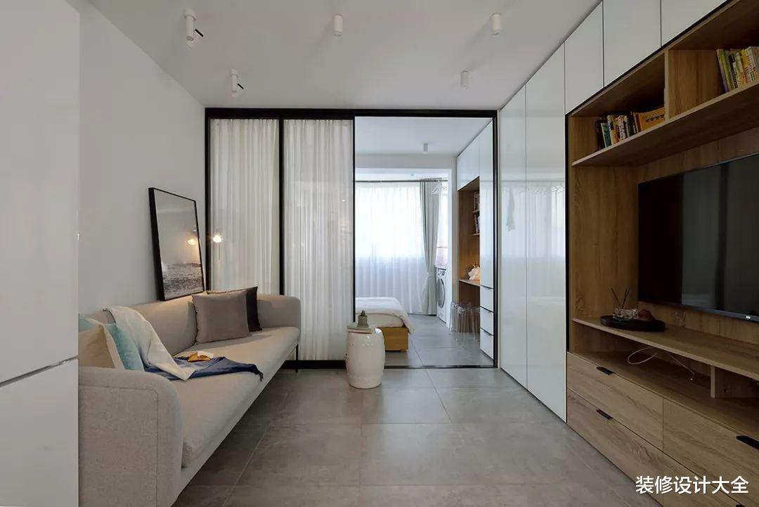67平小户型简约风,阳台也在卧室内,布局紧凑又合理!