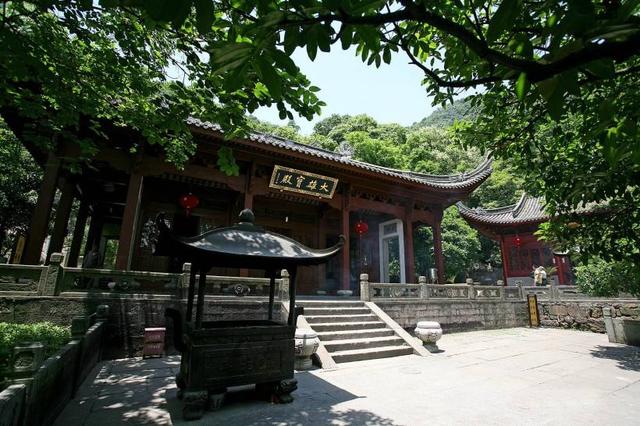 杭州|比灵隐寺更受杭州人喜爱的寺院，有寺名都很少听见，却美了上千年