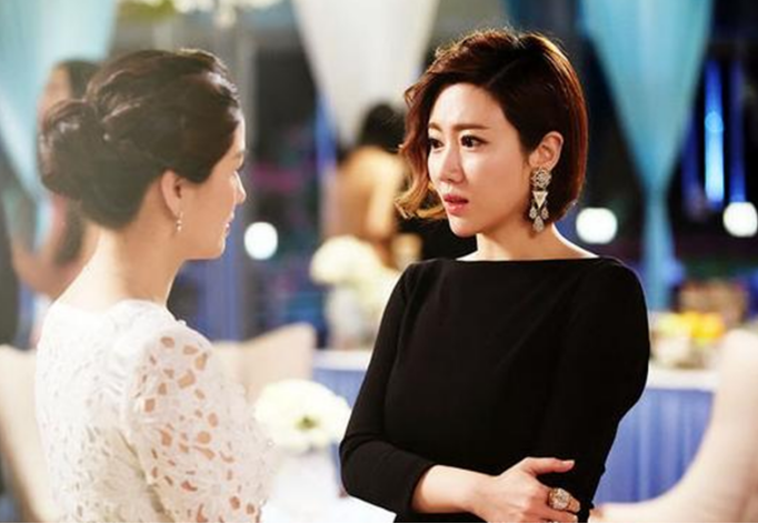 宋丹丹|宋丹丹儿子巴图：在父母离异的阴影中长大，27岁结婚儿子已满3岁