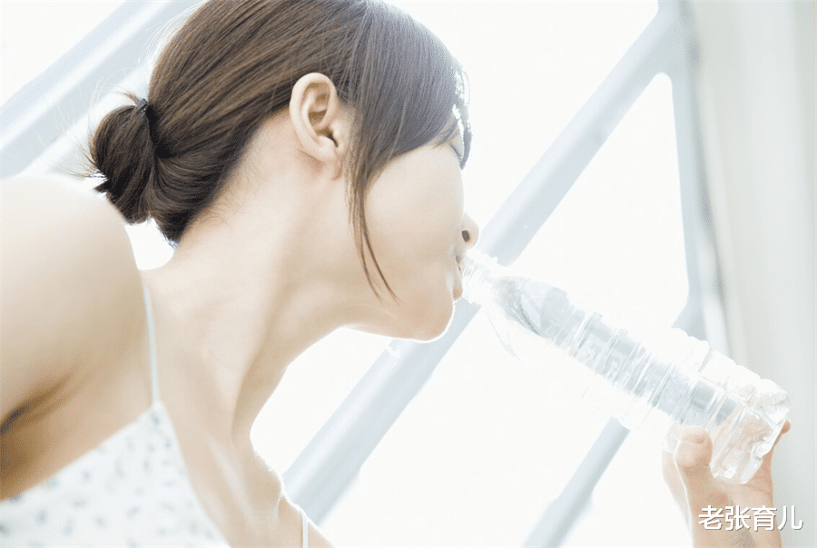 中药|女人不想老太快,这些小习惯记得常坚持,或会让你更年轻漂亮