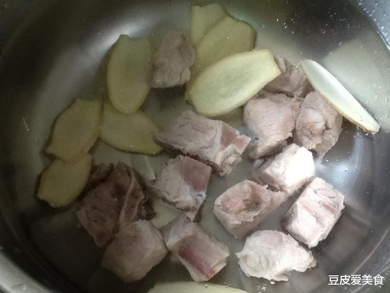 选排骨, \＂前排\＂、\＂中排\＂、\＂后排\＂差别很大, 了解清楚, 好吃不买错