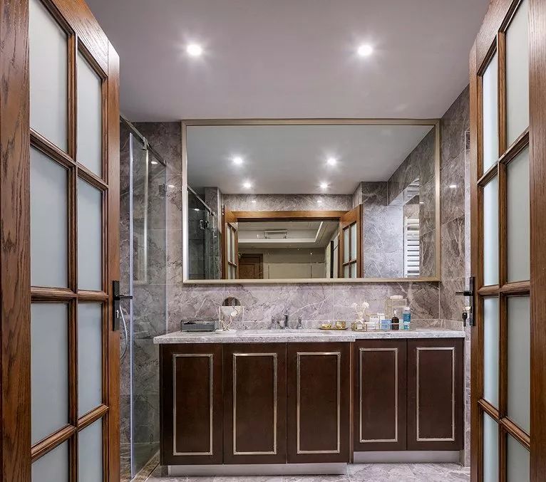 350㎡江景复式别墅，轻奢时尚的现代欧式风，让人眼前一亮！