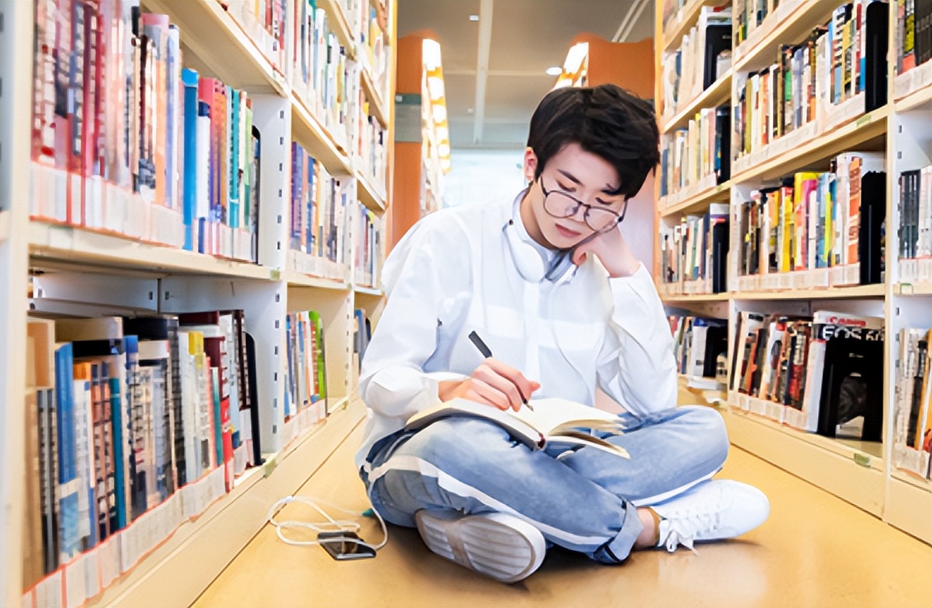 大学|2022大学里“烧钱”的专业排名,一般家庭供不起,毕业发展却不错