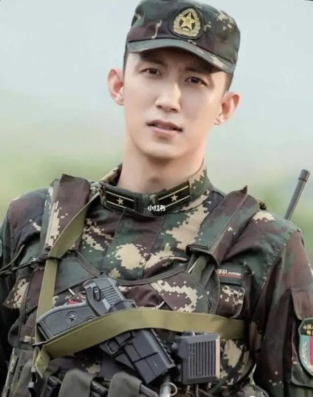 军人|同样是演军人，把肖战张译黄景瑜放在一起对比，差距就出来了