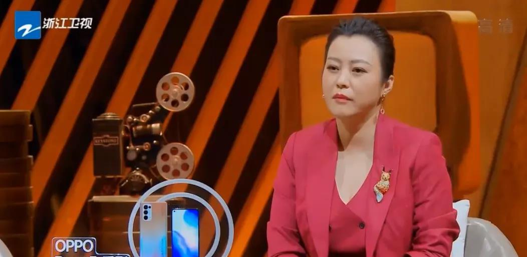 郝蕾|“一脱成名”的禁片女神，不配骂人？