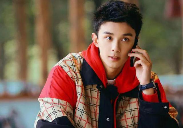 蔡徐坤|8月娱乐圈又出事:件件离谱,董子健孙怡官宣离婚,蔡徐坤上热搜