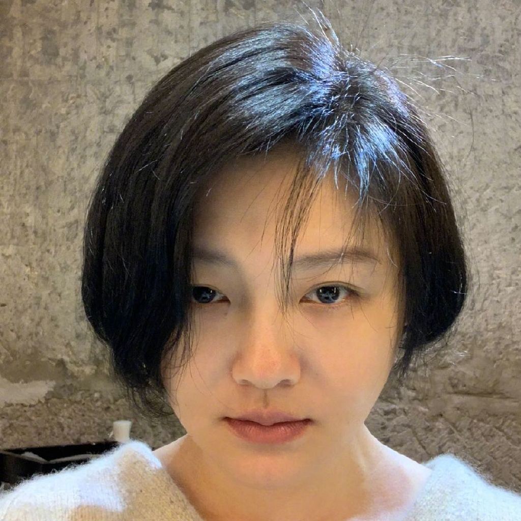 范玮琪|歌手范玮琪父亲去世,跌倒后头部受伤不治,大S发文哀悼惹争议