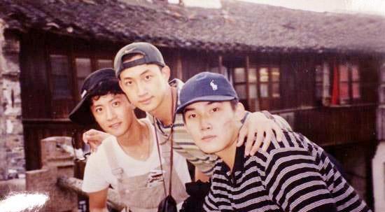 高斯|王阳：出道10年始终不红，40岁娶小妻子后爆红，娶了个旺夫的老婆