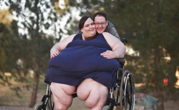 周星驰|富二代娶500斤“娇妻”，当公主一样对待：将她喂到1450斤