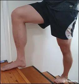 |小腿紧绷怎么办，七个动作充分拉伸腓肠肌