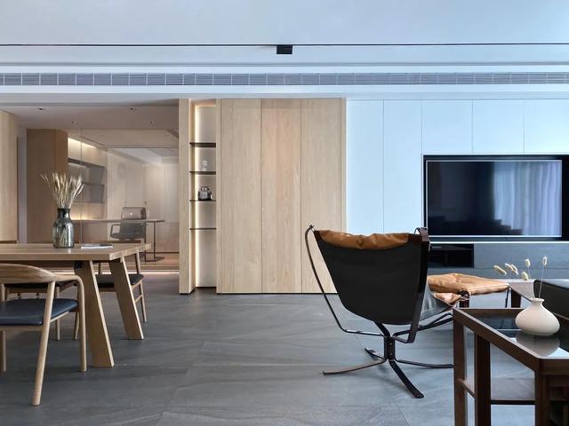 228㎡现代简约,净白墙面+木饰面,满屋简约舒适感