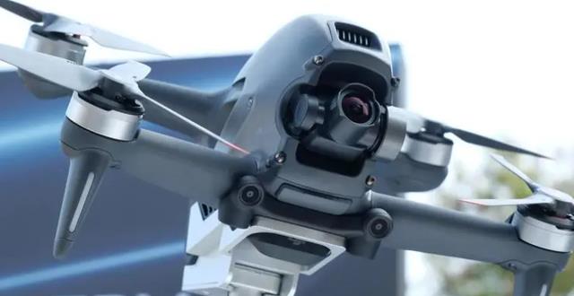 大疆|比华为还横的中国巨头，垄断全球无人机80%市场，美国都不敢招惹