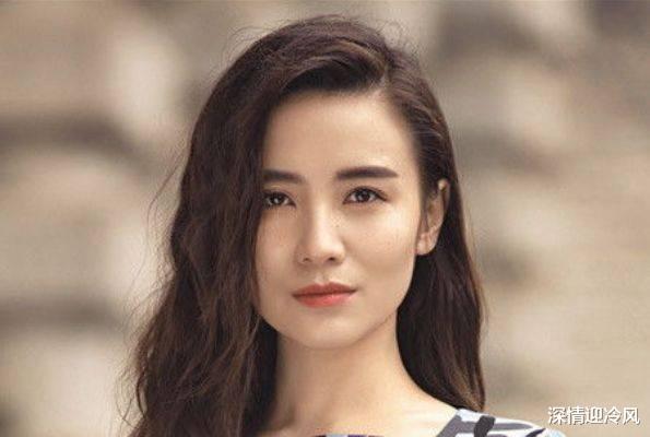 宋佳|40岁的宋佳为何嫁不出去？看完之前照片，一般人确实不敢娶！