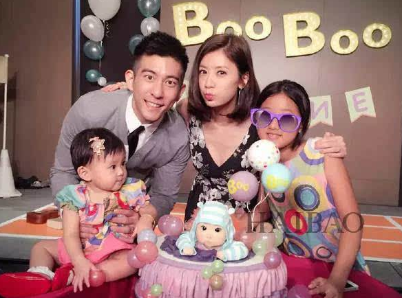 修杰楷|贾静雯高龄拼生4胎，修杰楷的爱太沉重，网友：男人的嘴骗人的鬼