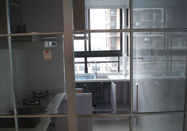 新房的硬装收尾了,虽然房子空荡荡的,但是每次看了都心情愉悦!