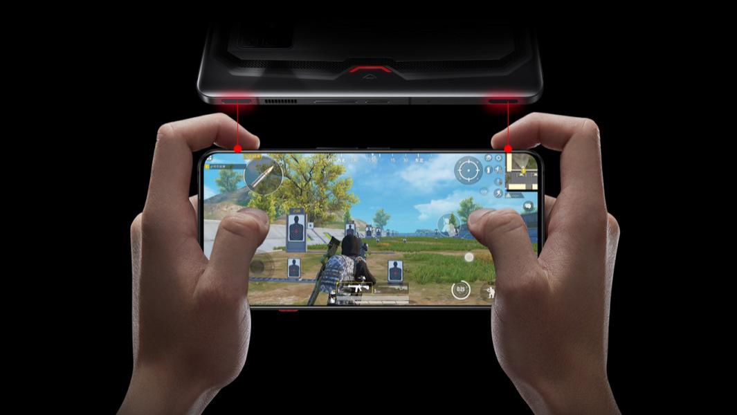 红魔|如何看待红魔7手机？极致性能+屏下摄像头是亮点，其他有待商榷