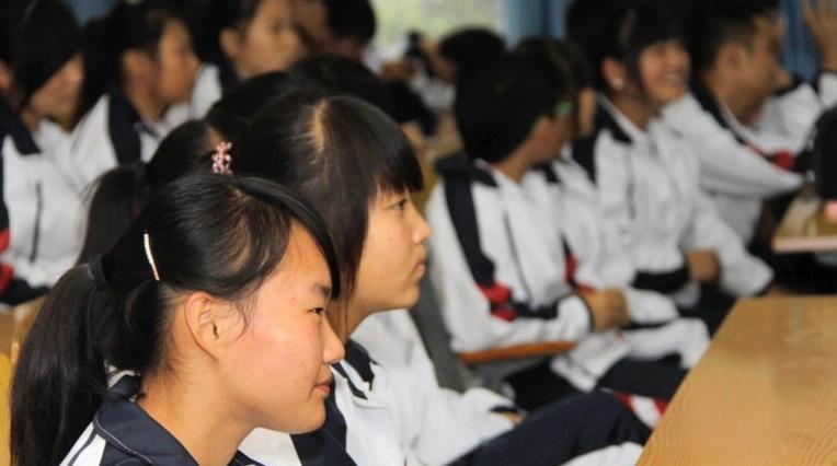 一位初中家长的呐喊：宁愿让孩子家里蹲，也不愿让孩子去念技校