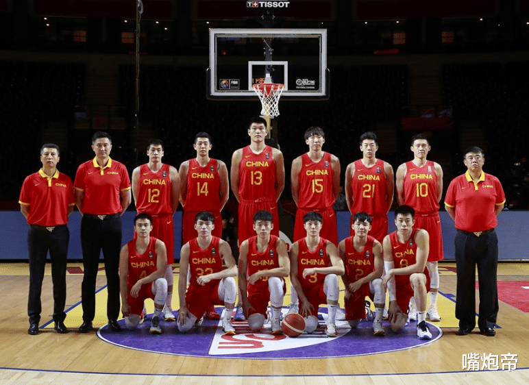 杜锋|杜锋说出男篮目标，郭艾伦周琦必须扛起责任！不给菲律宾日本任何机会