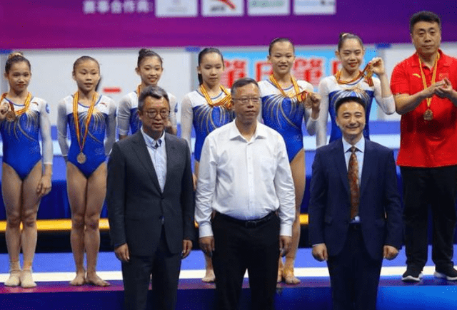 美国队|他退役后加入美国籍，为美国培养多名运动员，如今回国执教惹争议？